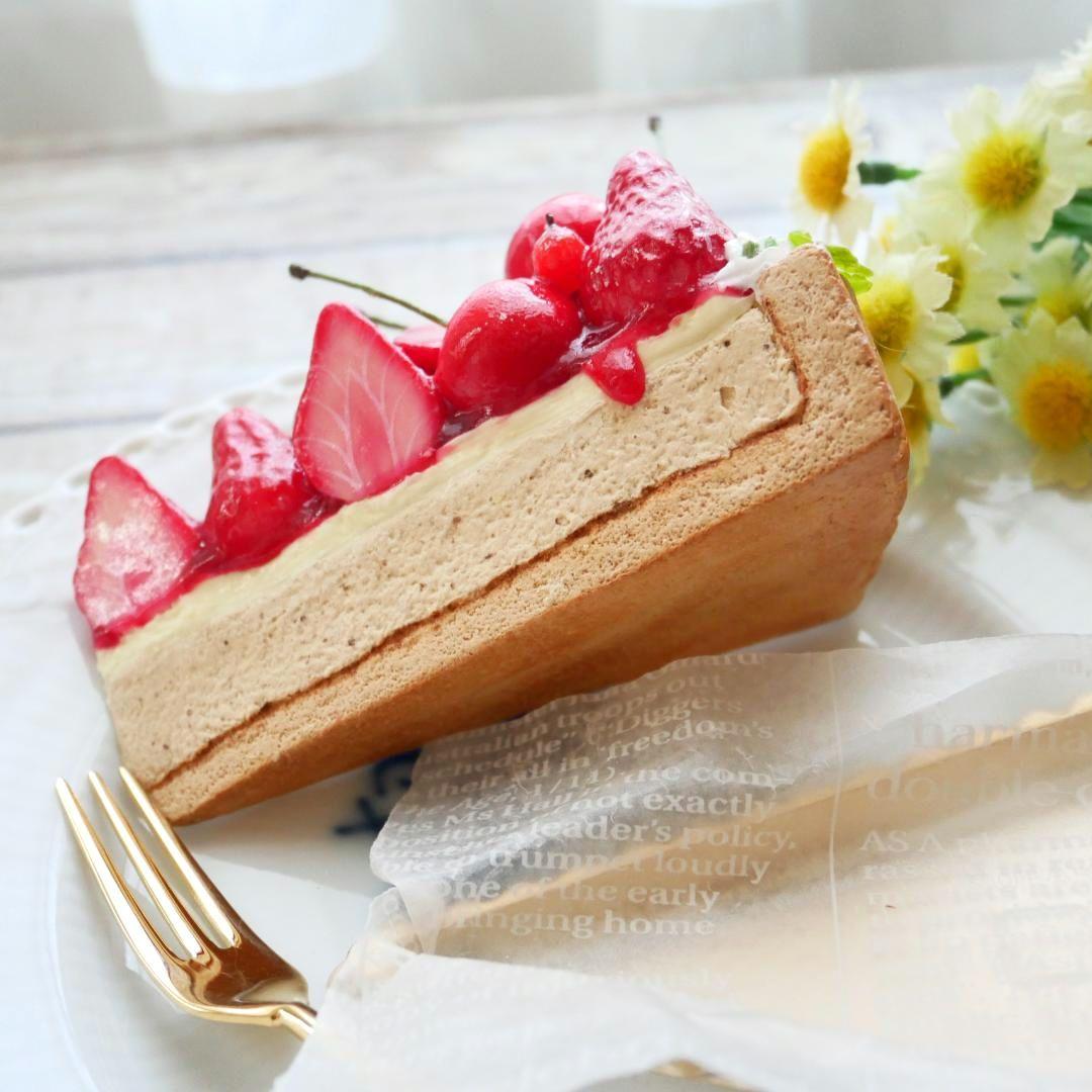 フェイクスイーツ◆贅沢♡苺とさくらんぼのホールカット型タルト◆リアルサイズケーキ