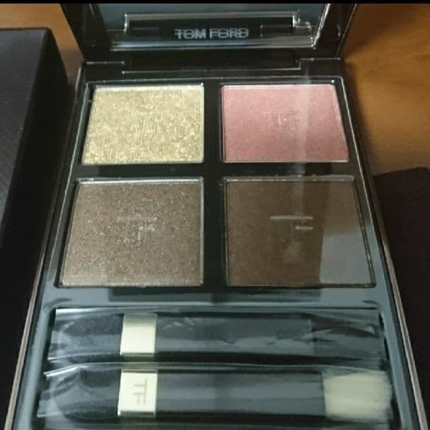 TOMFORD 限定 26 ヴィジョネア