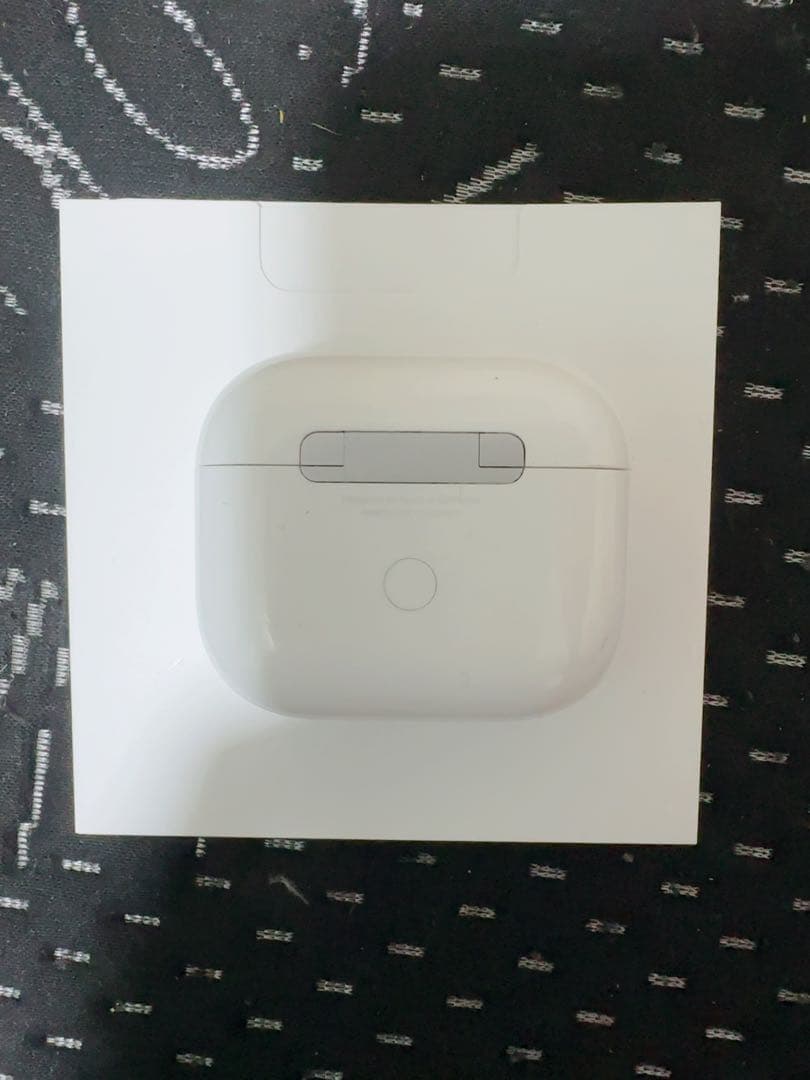 アップルairpods第三世代正規品