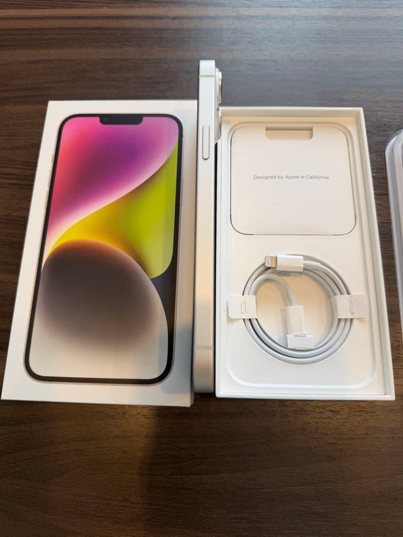 Apple iPhone 14 スターライト　ケース付き