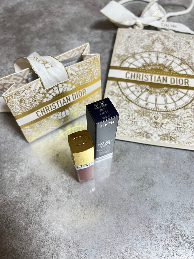 即完売！Dior フォーエバー リキッド シークイン323