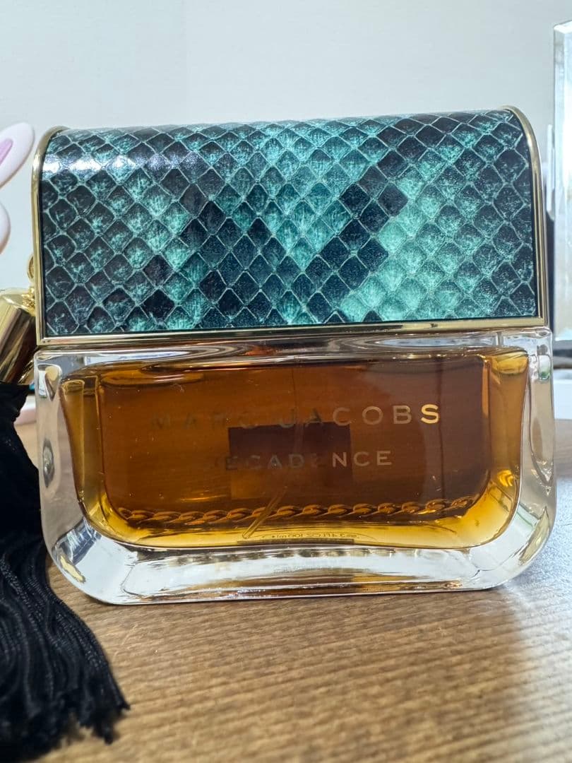 Marc Jacobs Decadence オードパルファム 100ml 香水