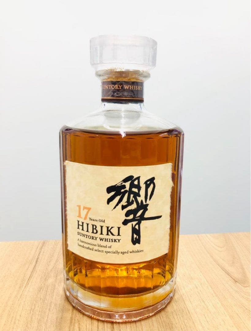 新品！未開栓！ サントリー 響 １７年 ７００ml