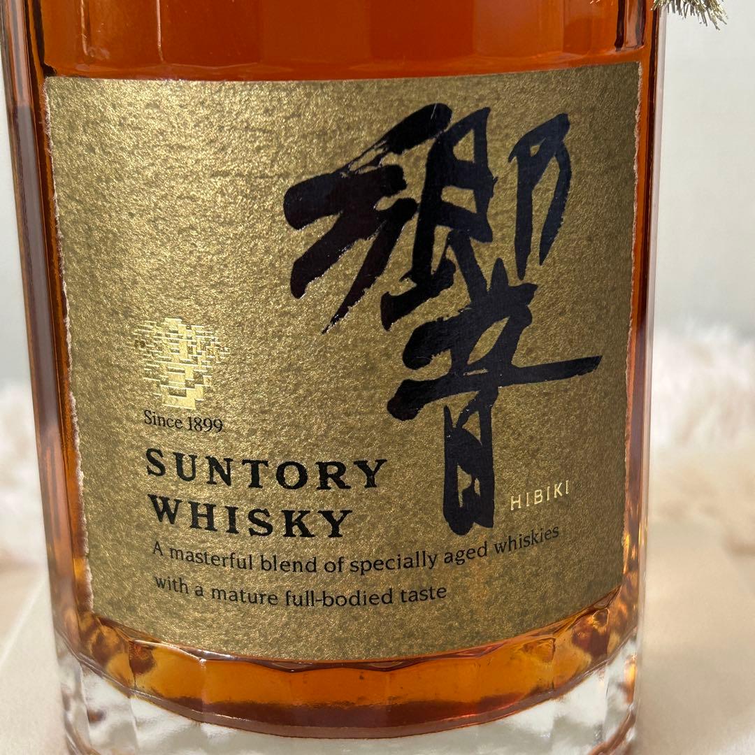 【サントリー響】SUNTORY 古酒　旧ラベル　ゴールドラベル　クリアキャップ