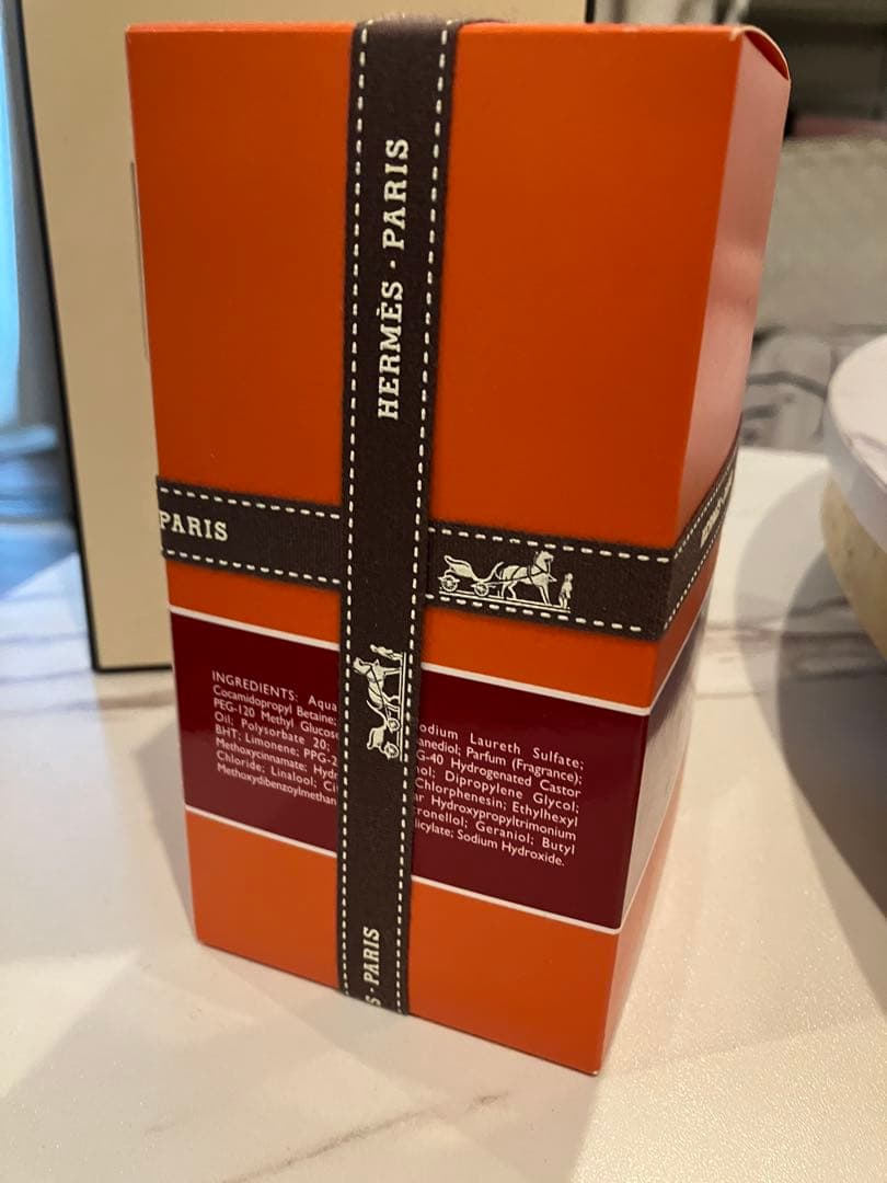 HERMES オードゥルバーブ エカルラットハンド＆ボディクレンジング300ml