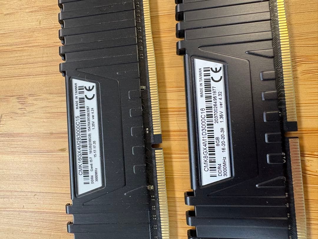 Vengeance DDR4 8GB×4 3000MHz メモリー