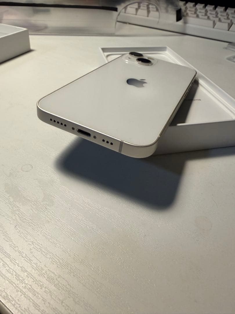 iPhone13 箱付き　スターライト