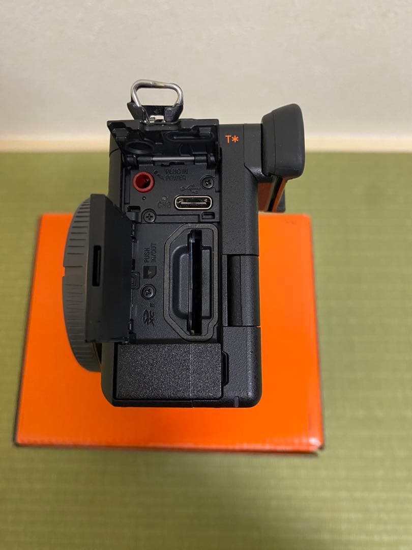 美品 SONY α6700 ショット数約4100回