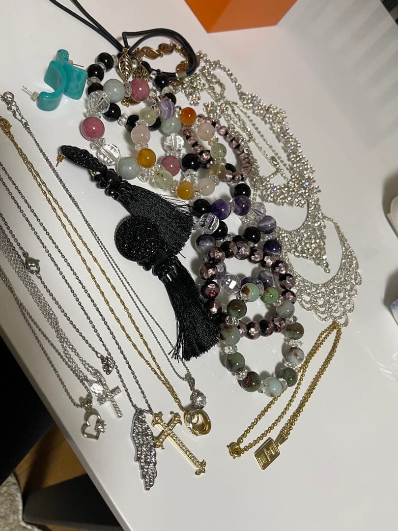 中古ファッションアクセサリーの詰め合わせ