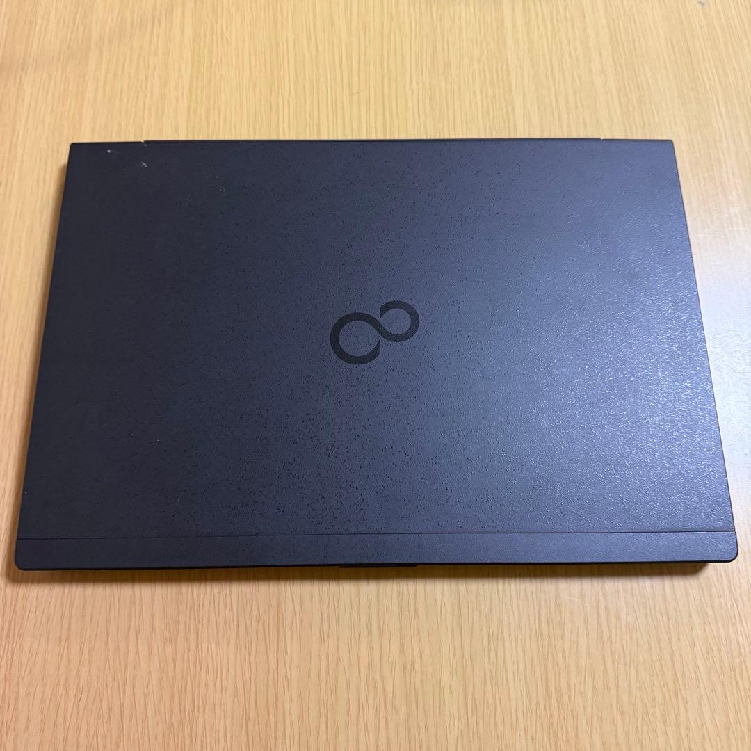 富士通 UH75/B1 ノートPC Core i5 SSD128GB 軽量