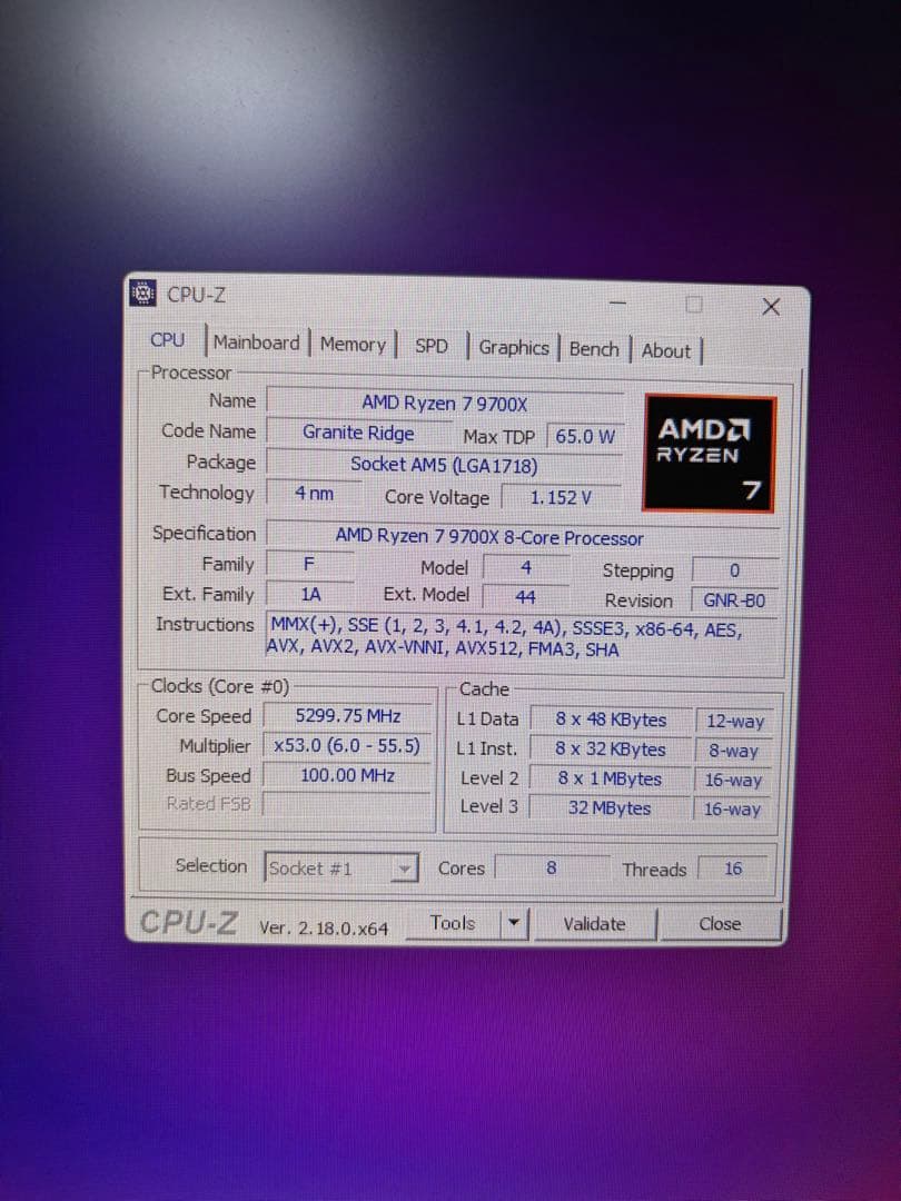 AMD Ryzen 7 9700X 8コア16スレッド CPU