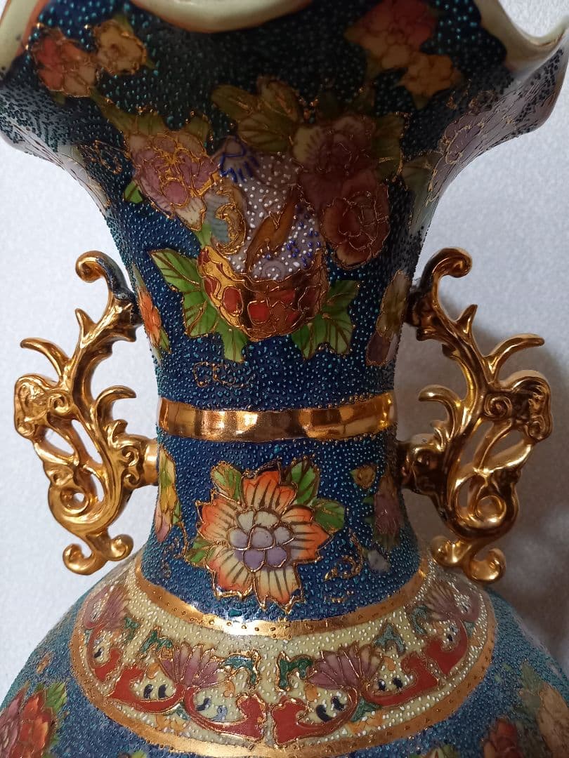 【薩摩焼？】 陶器 花瓶 約62cm 壺骨董 双耳 金襴手 青粒 人物図 飾り壺