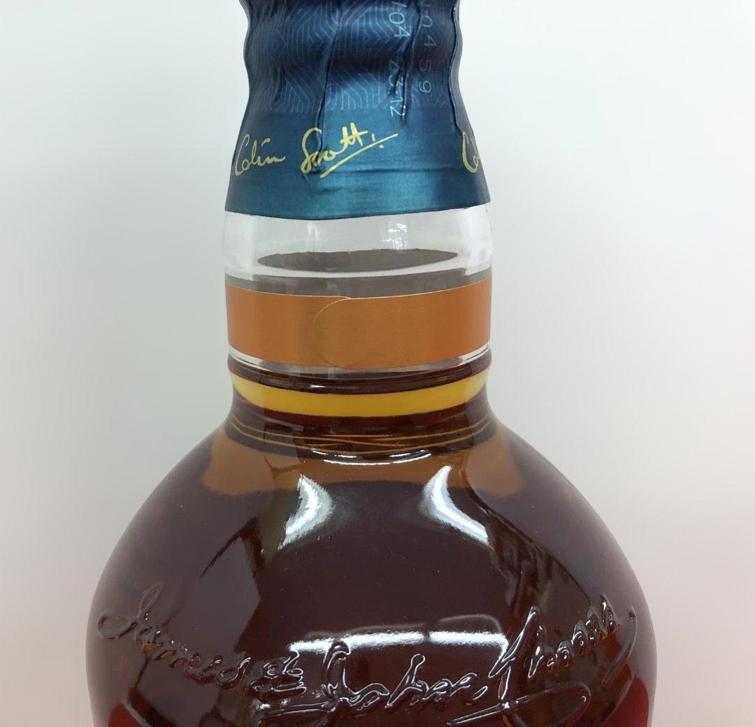 未開栓 CHIVAS REGAL 18年 ゴールド シグネチャー 700ml
