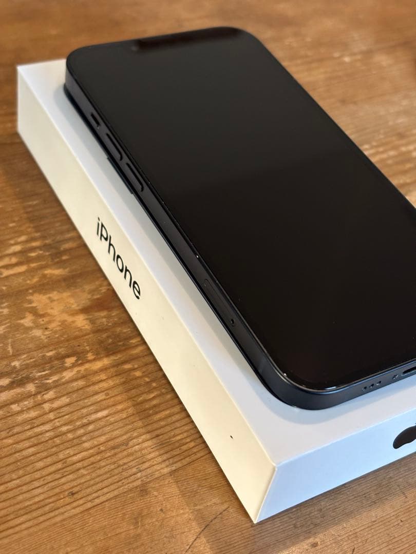 【値下げ可】美品　iPhone 13 ミッドナイト128GB 本体