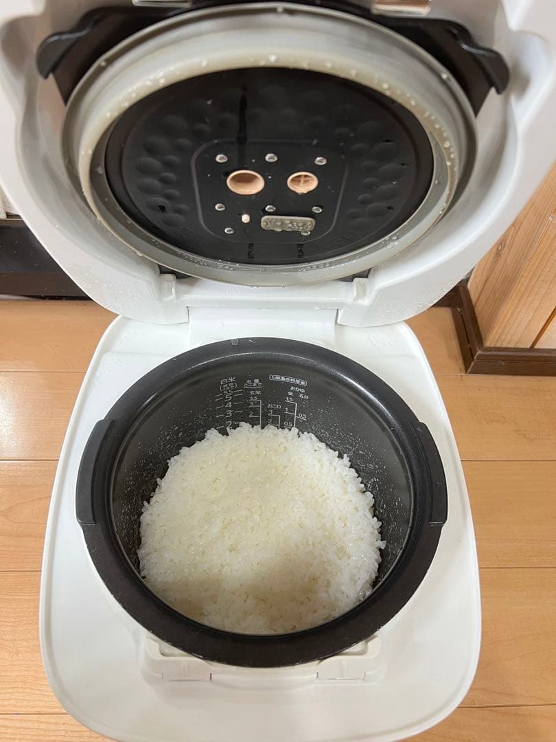 TIGER 炊飯器 JPB-Hホワイトうまく動作しています