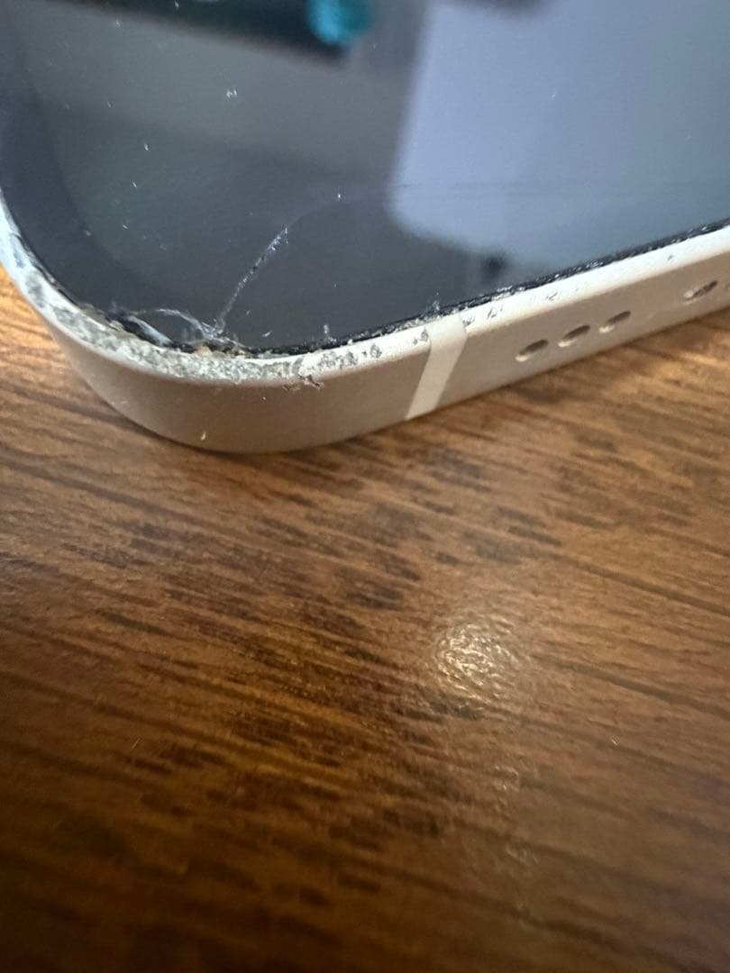 Apple iPhone 13 ホワイト 本体　スターライト