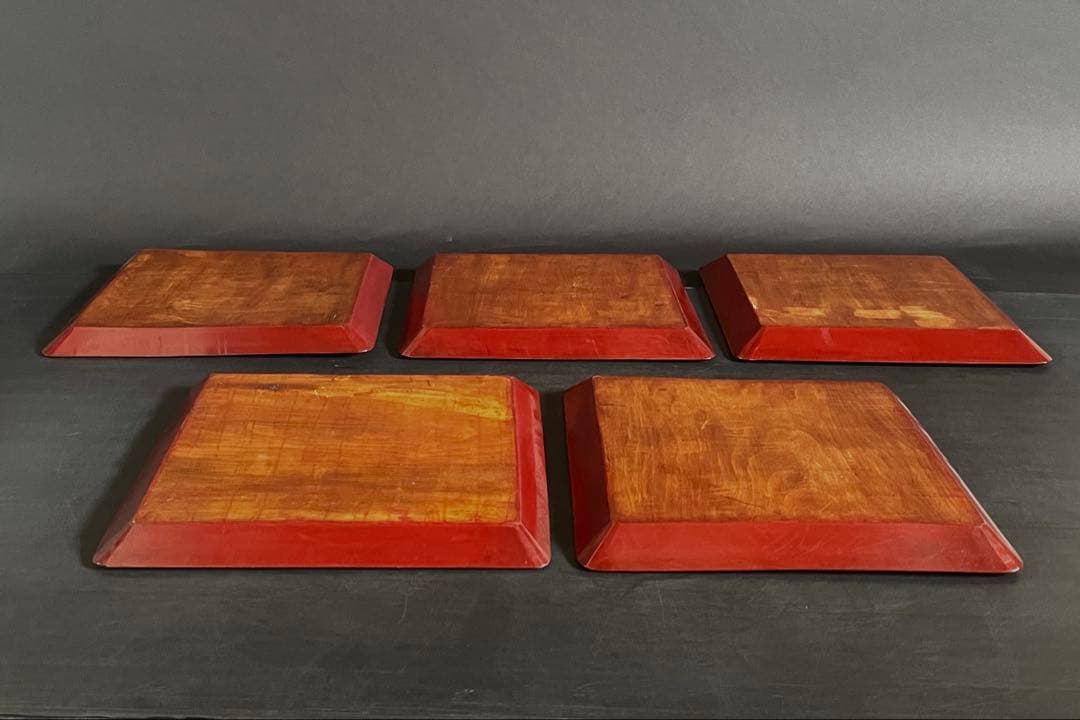 【美品】「母」 讃岐彫 四方膳 5客 朱漆 讃岐膳 一枚板くり抜き （Ｂ）
