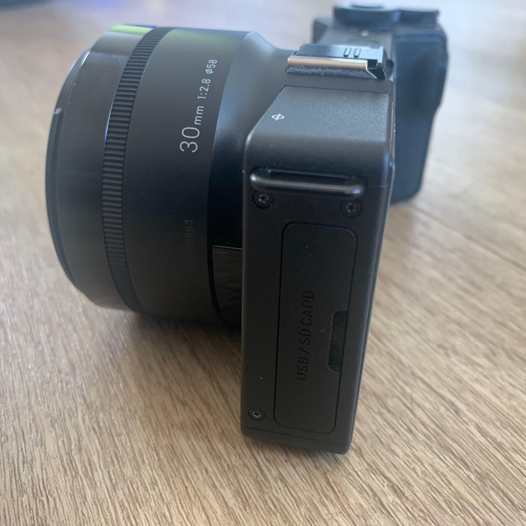 SIGMA dp2 Quattro（バッテリー2個・純正フード)