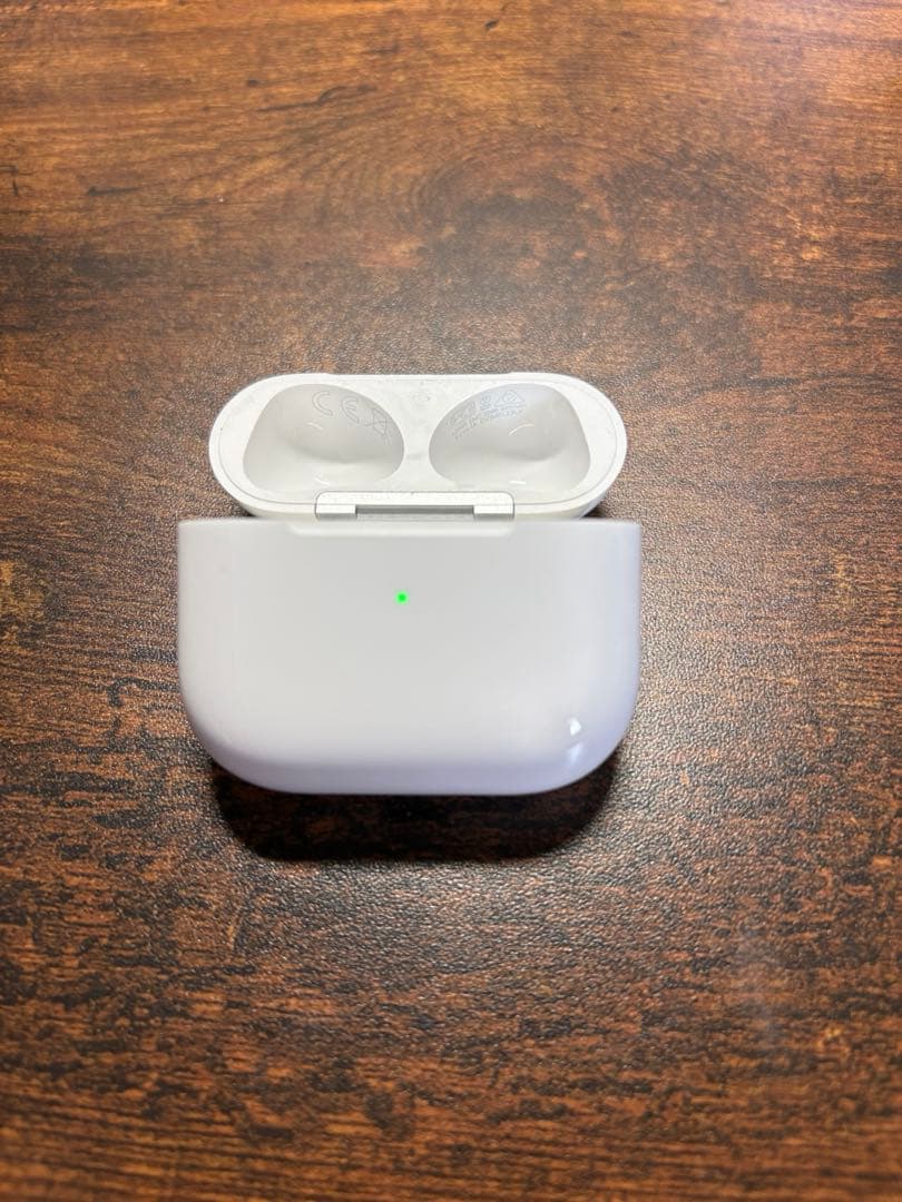 ジ*ー様 正規品 AirPods第三世代 本体 両耳 箱付き