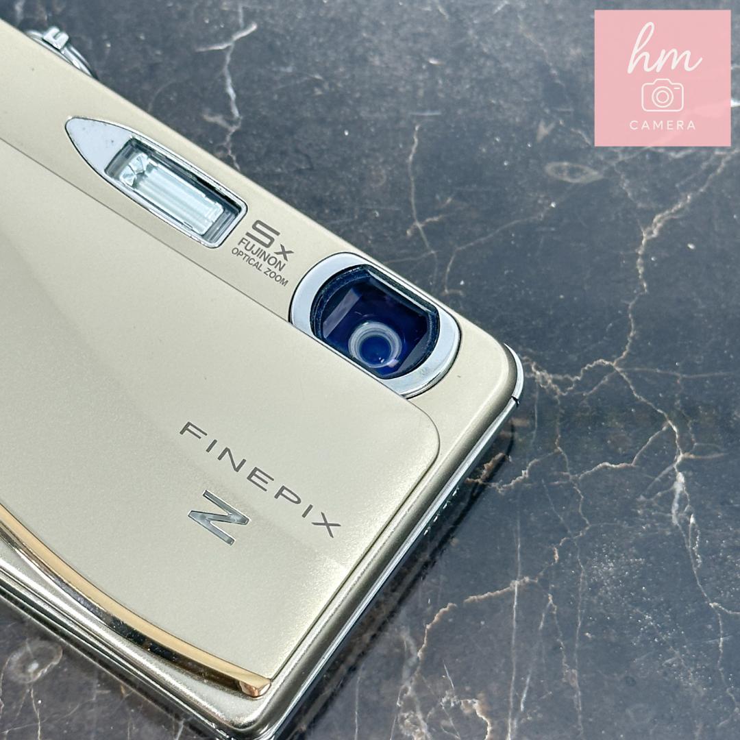 【美品】FUJIFILM FINEPIX Z800EXR ゴールド