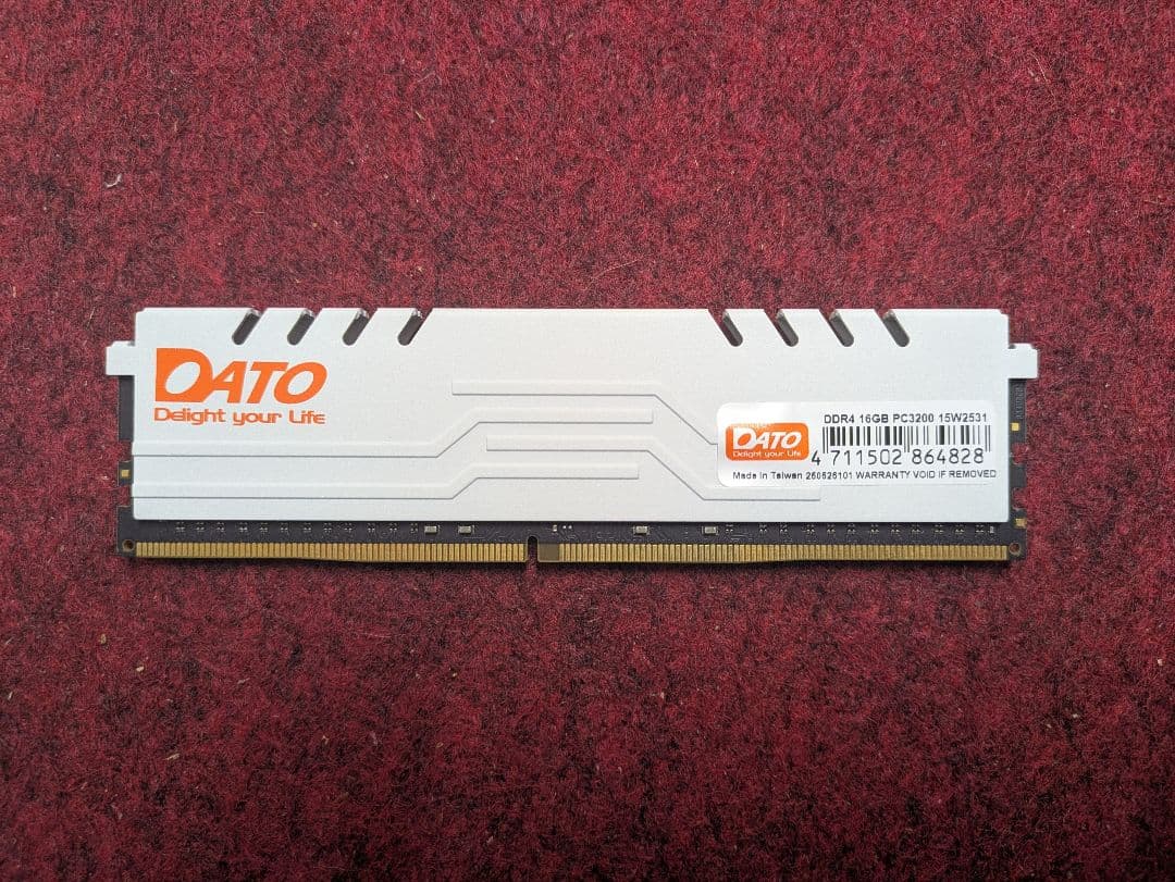 Datoメモリー DDR4 16GB×2枚 32GB 3200 CL16 XMP