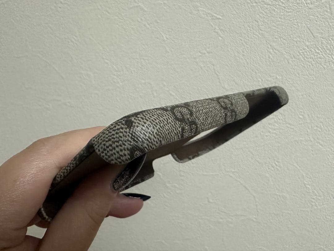 GUCCI iPhone14Proケース　美品
