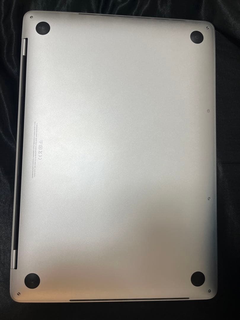 【美品】MacBook Pro 13インチ 512GB 2020年箱付　シルバー