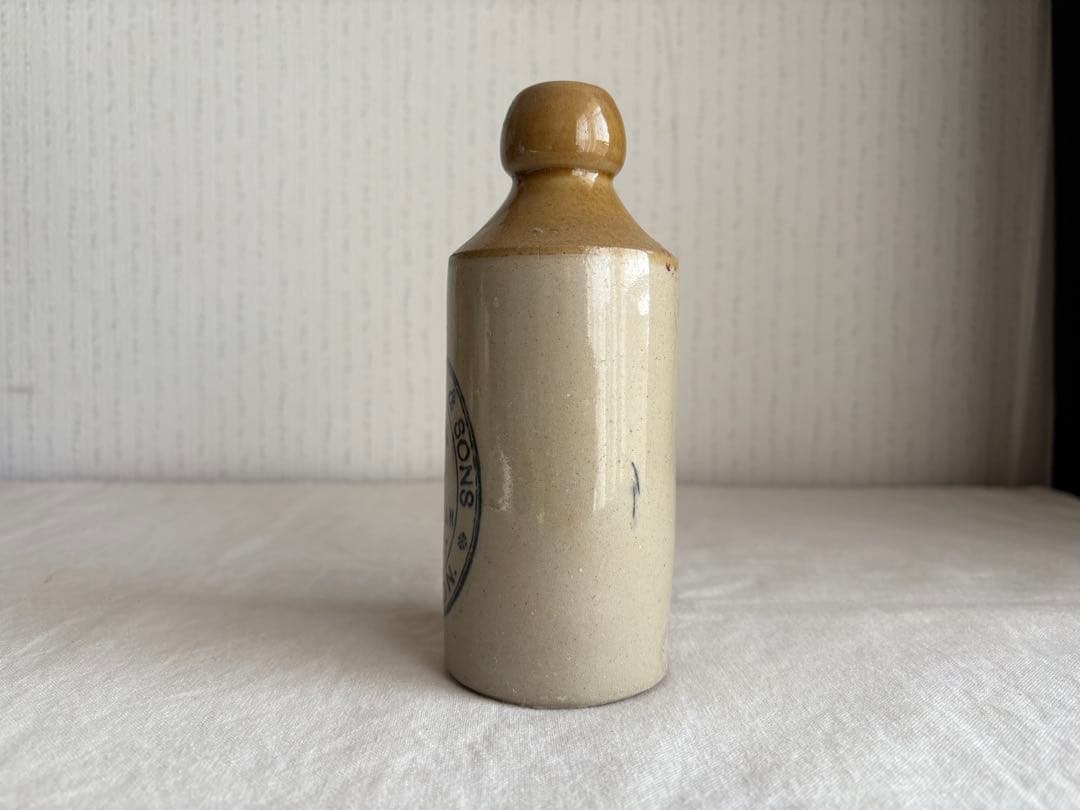 アンティーク　陶器ボトル②
