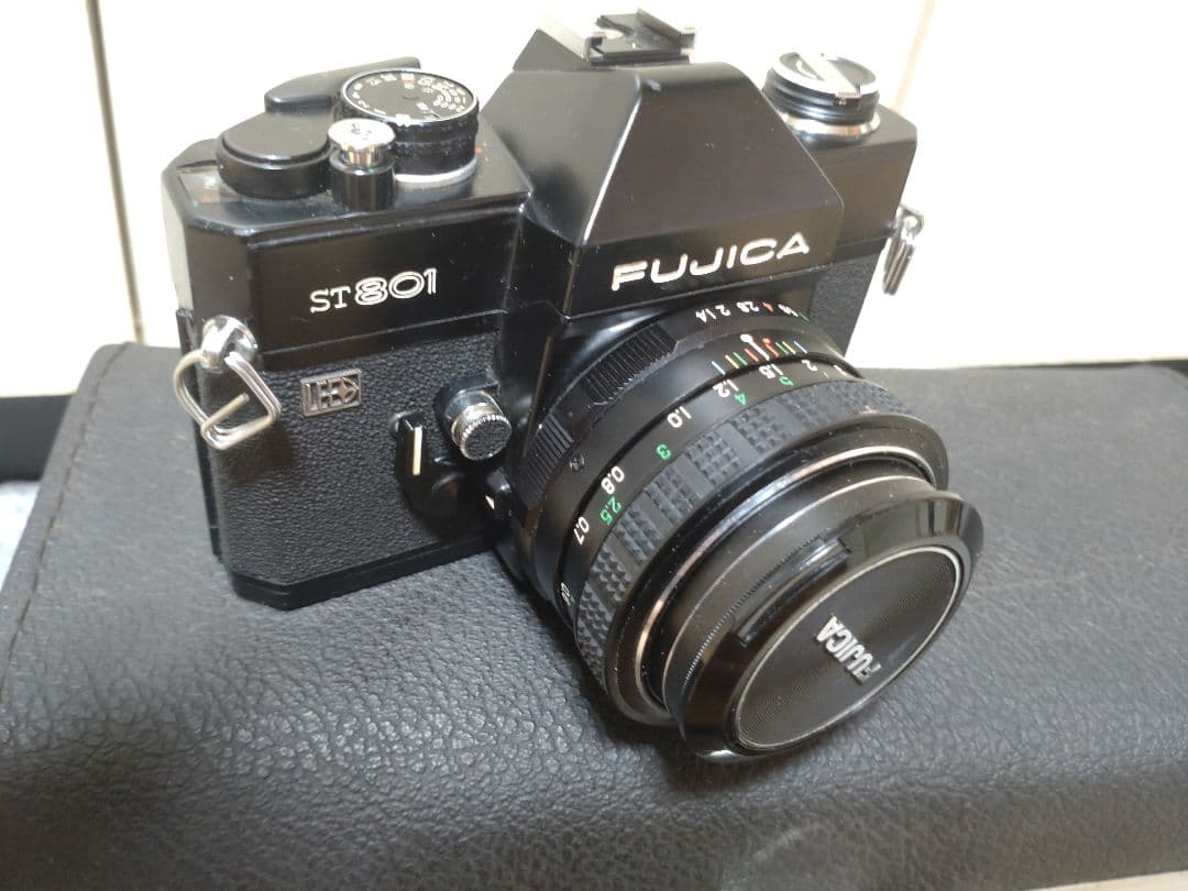 Fujica ST801 フィルム一眼レフカメラ、KING 三脚、ケースセット