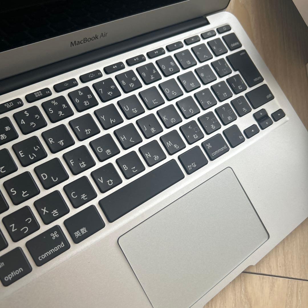 即日発送　MacBook Air日本語キーボード 充電器、説明書、元箱付き