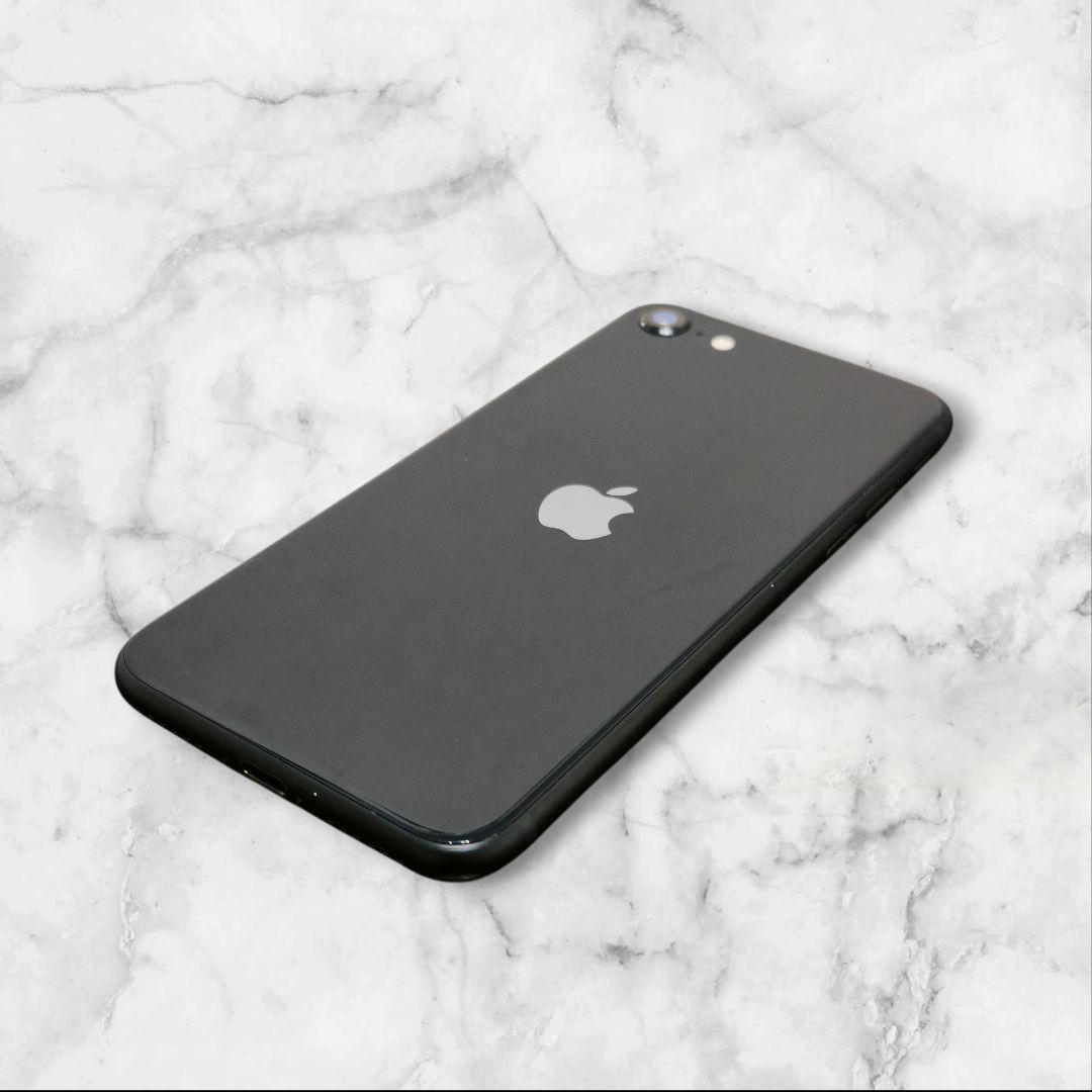 バッテリー100% iPhone SE 第3世代 64GB 926