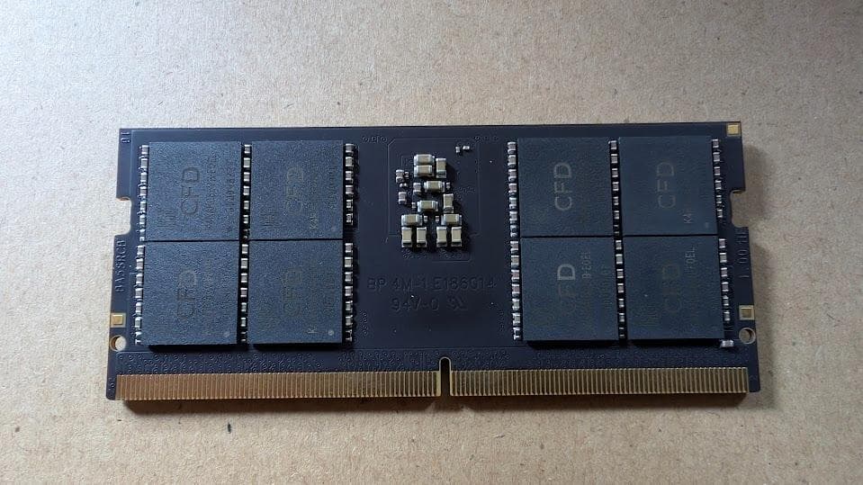 【極美品】CFD DDR5-5600 32GB SODIMM 動作確認済