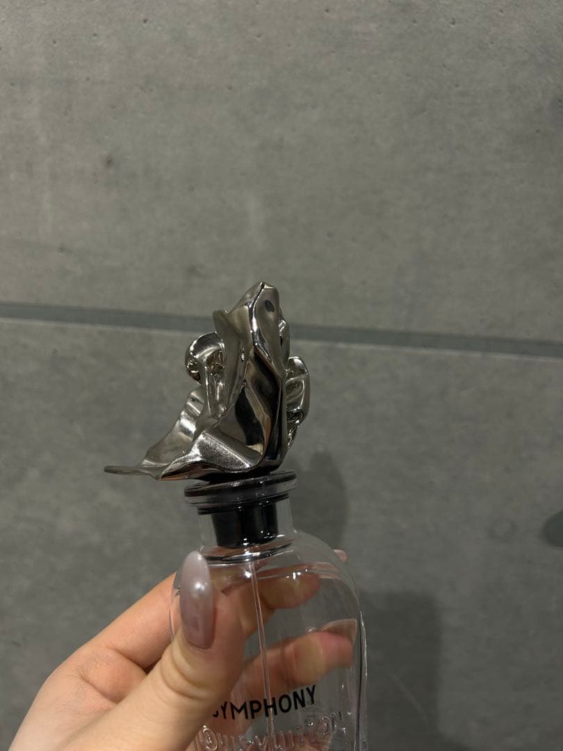 LOUIS VUITTON SYMPHONY 香水　残量1/6