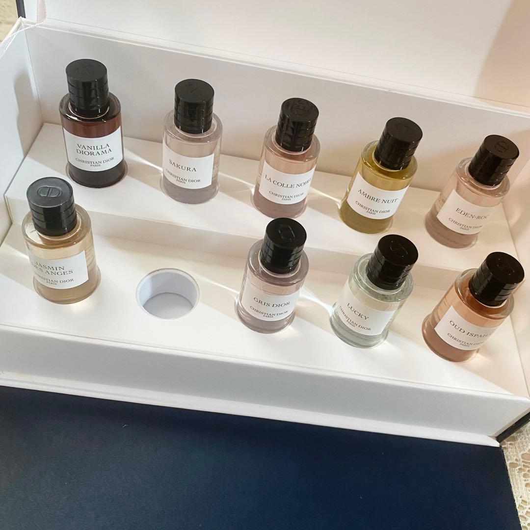 Dior メゾンクリスチャンディオール ミニチュアコレクション 香水　巾着付き