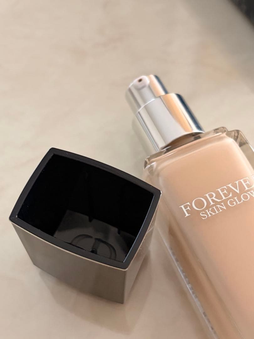 Dior ディオールスキン フォーエヴァー フルイド グロウ 0N☆サンプル付き