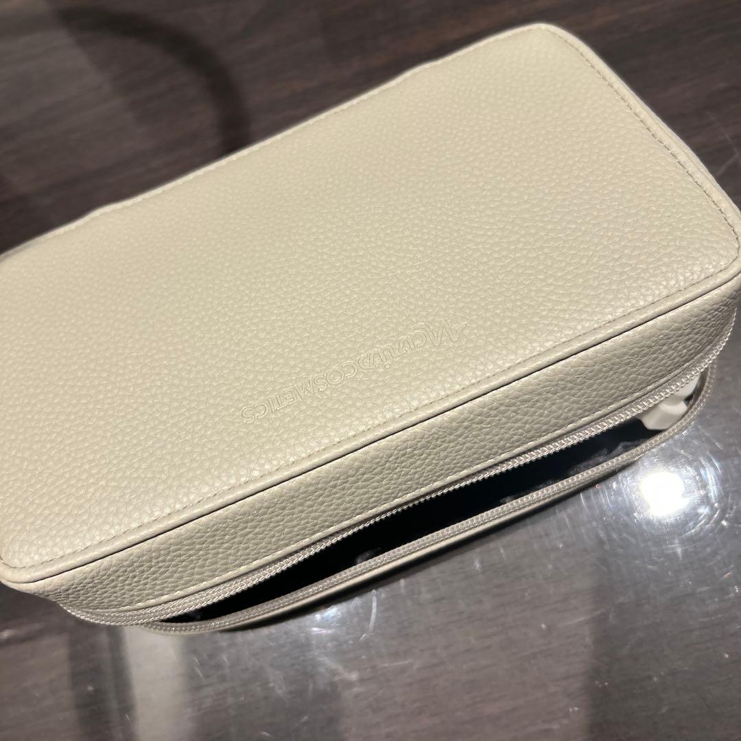 LUMIE 美顔器 充電器・スタンド付き箱無し