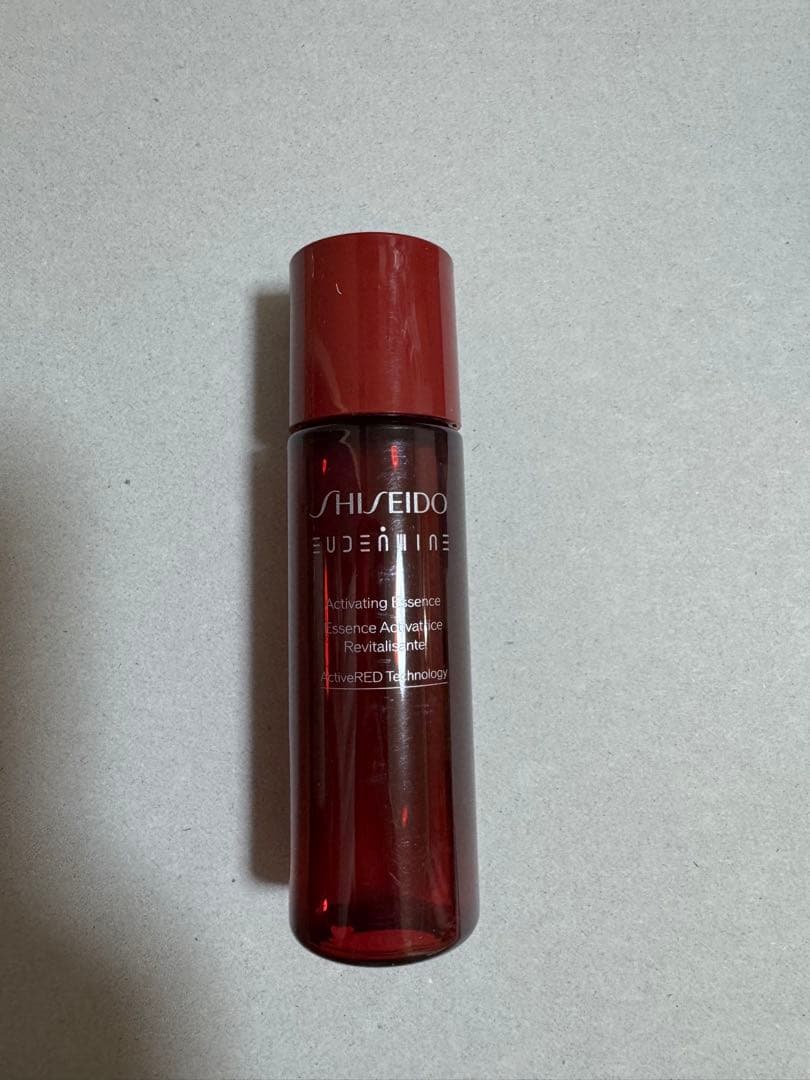 SHISEIDO メーキャップ エッセンスファンデーション・パウダー