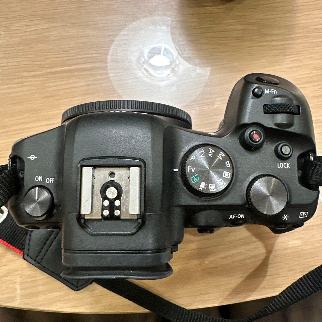 キャノン　EOS R6 ボディ