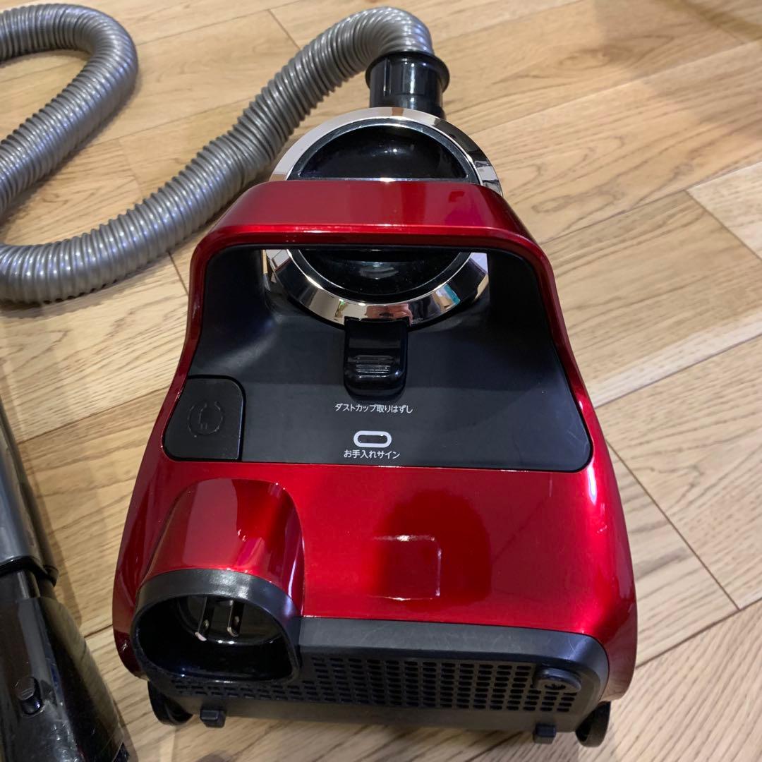 東芝　サイクロン式　キャニスター掃除機 VC-C7R 故障品