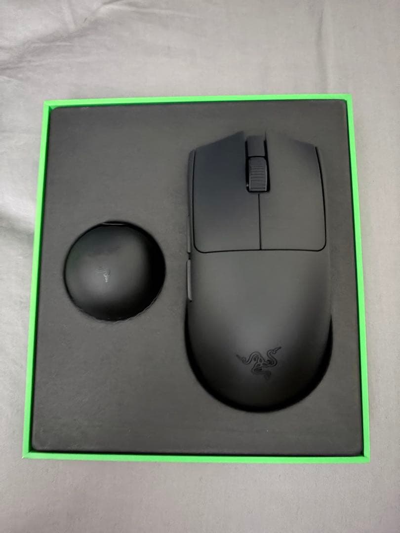 Razer Viper V4 Pro ワイヤレスマウス 本体