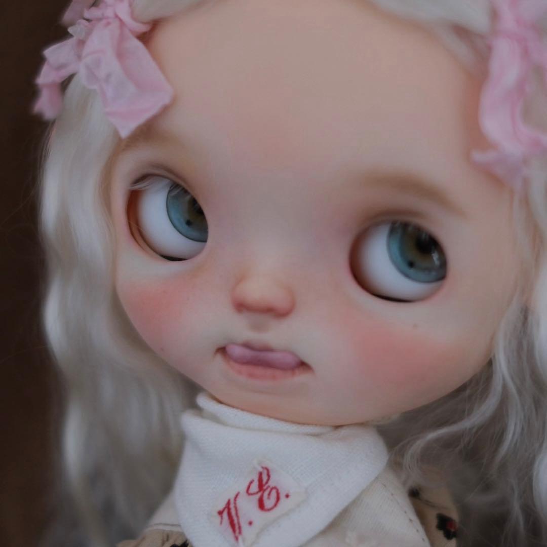 カスタムブライス 人形 かわいい 海外作家様 小さなお目目 個性的 キュート