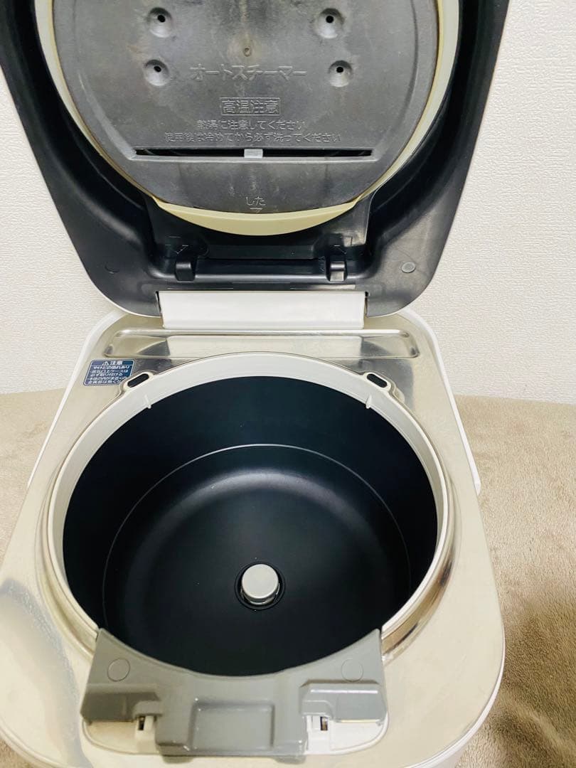 日立　IHジャー炊飯器　RZ-AW300M