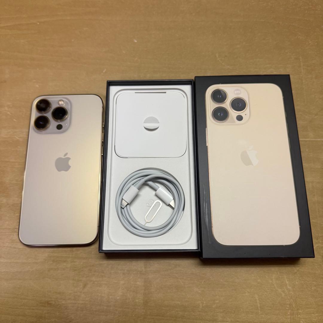 iPhone 13 pro 256GB (simロック解除済)