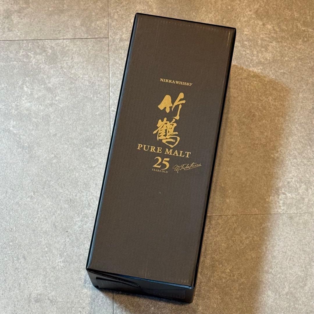 【化粧箱付き】竹鶴25年ピュアモルト✨️700ml未開封