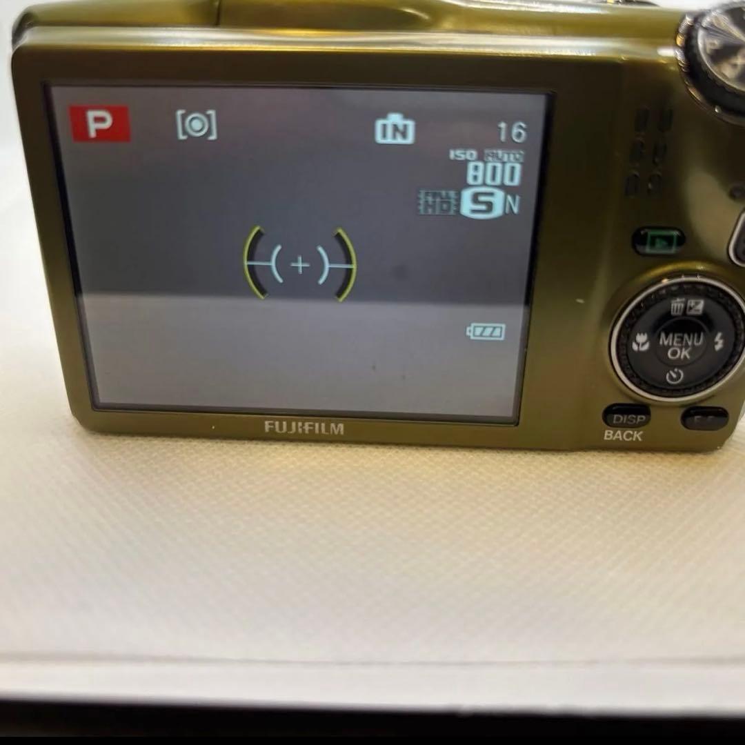 FUJIFILM FinePix F820EXR 光学18倍ズーム 16MP