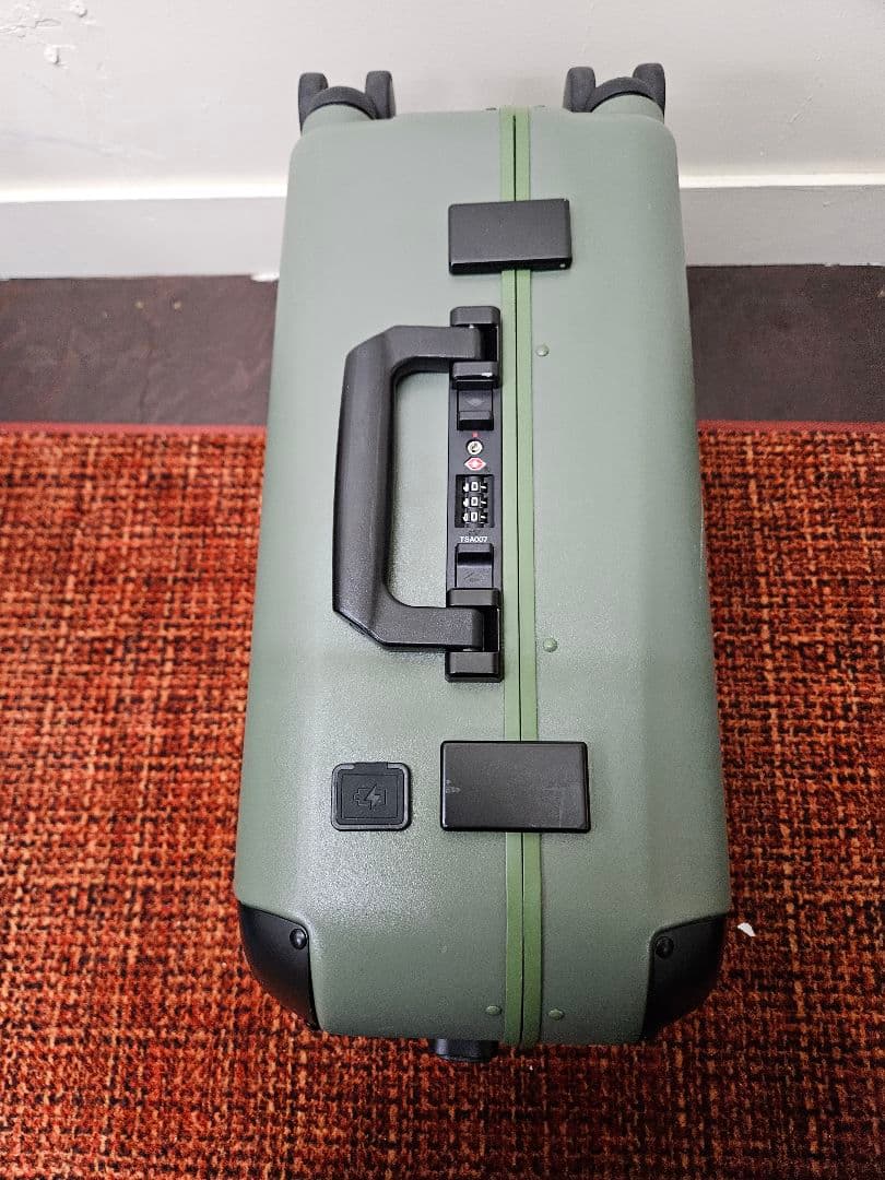 solgaard Carry-on Closet機内持込39L時短スーツケース