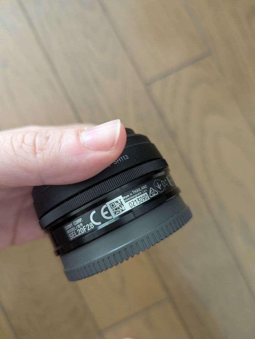 ソニー SEL20F28 Eマウント パンケーキレンズ