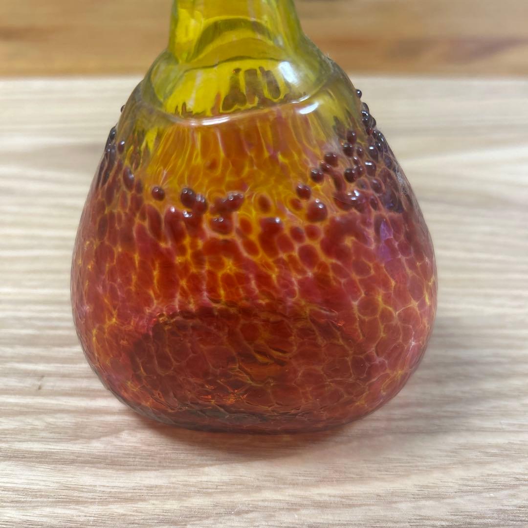 ガラス作家　作家物　花瓶　一輪挿し　ドリンクボトル　吹きガラス　工芸品