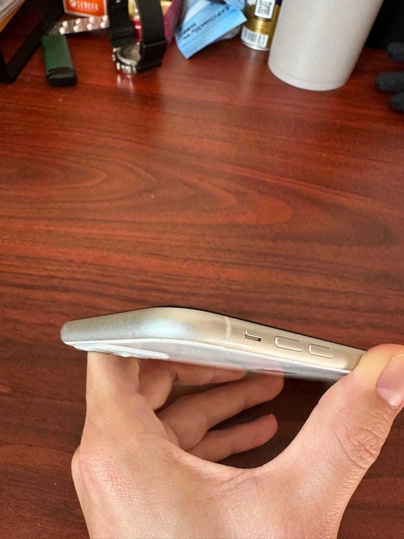 Apple iPhone 11 ホワイト　64gb