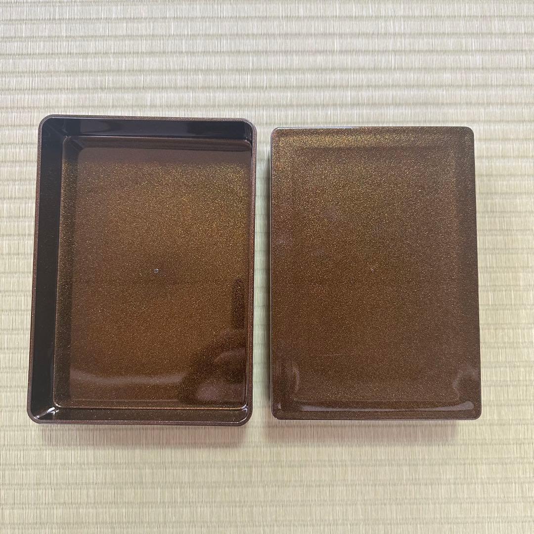【美品】漆器高級箱　小花模様と庭園のデザイン